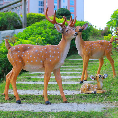 小区仿真梅花鹿雕塑